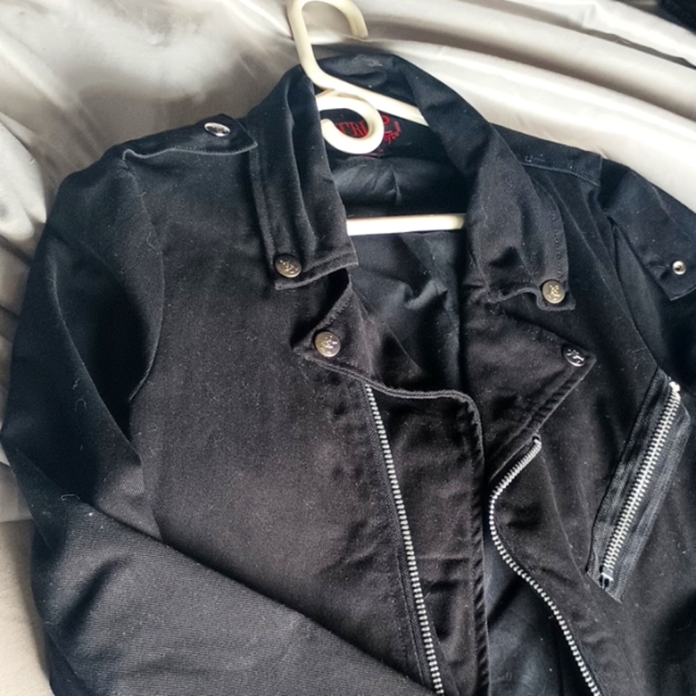 TRIPP NYC Men's denim biker jacket size M.